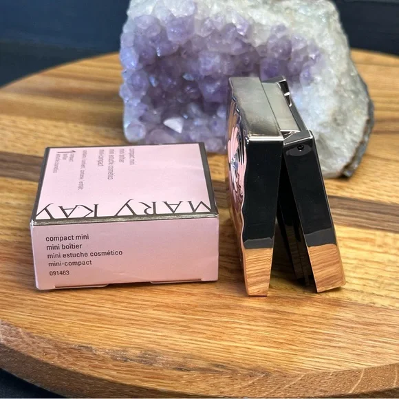 SILVER Limited Edition Mary Kay magnetic travel palette-metallic w/gem eyeshadow - Picture 5 of 6